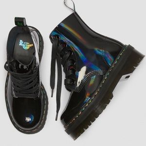 DR MARTEN’S MOLLY PLATFORM BOOT